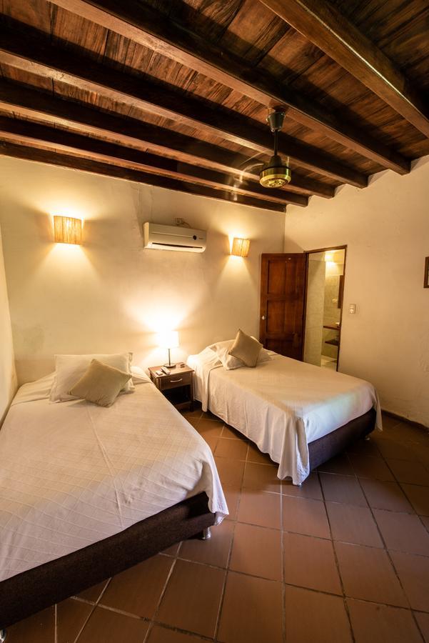 Bed and Breakfast La Casa Amarilla Mompox Exterior foto